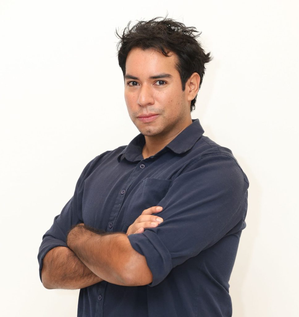 Miguel Morales headshot